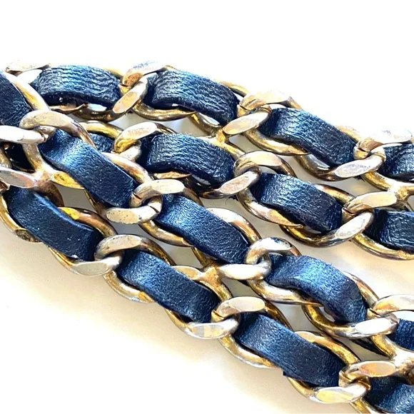 CHANEL Gold & Black Leather Chain Belt - Picture 10 of 12